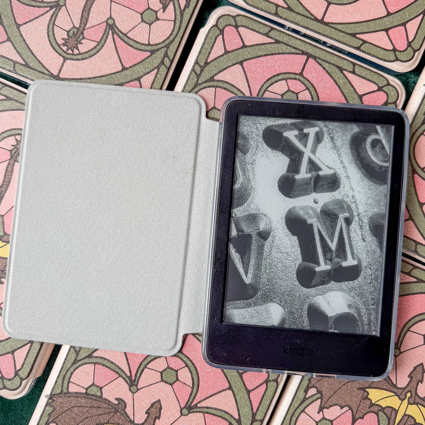 Dragon's Keep Magnetic Kindle Case
