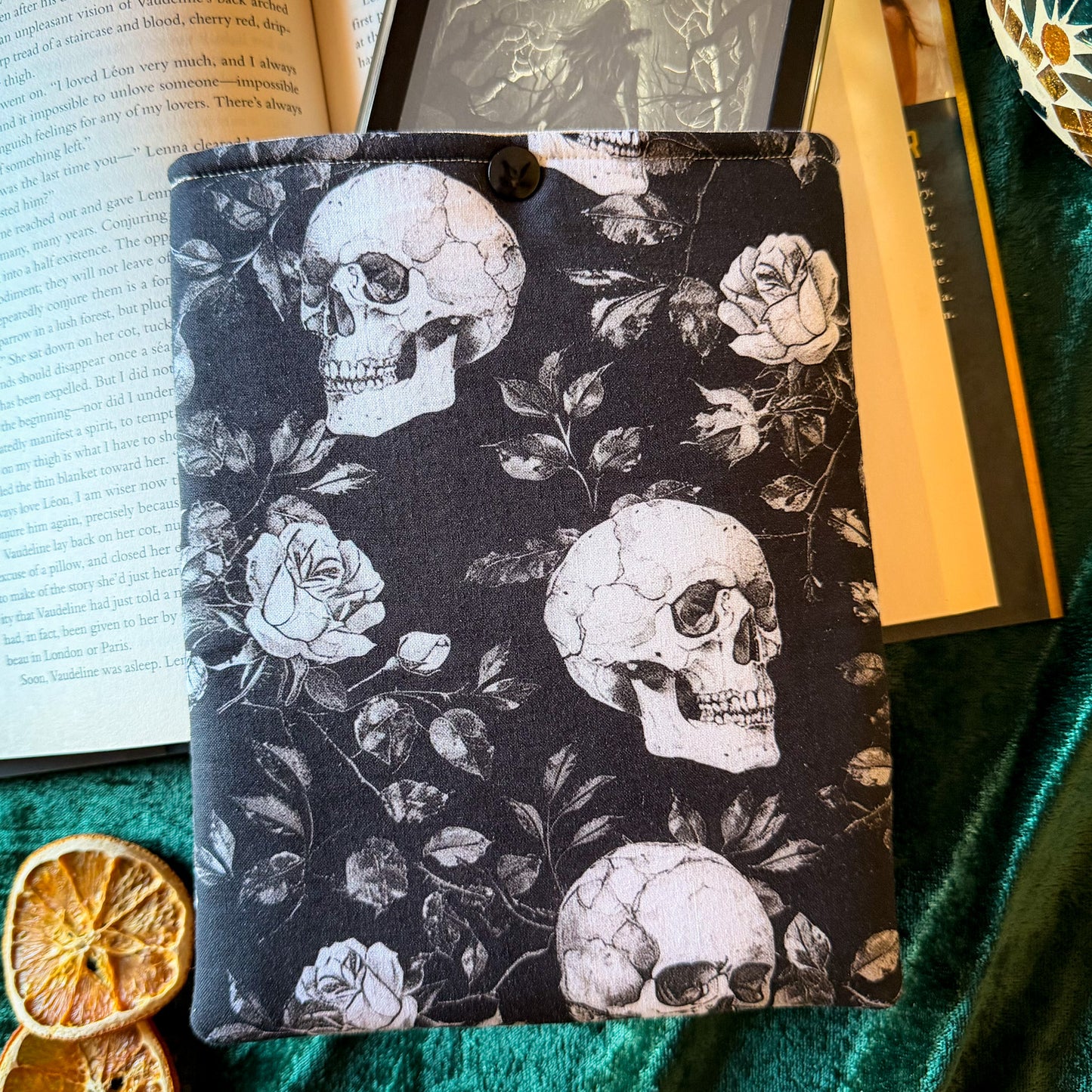 Dark Romance Padded Kindle Sleeve - Book Lover Gift