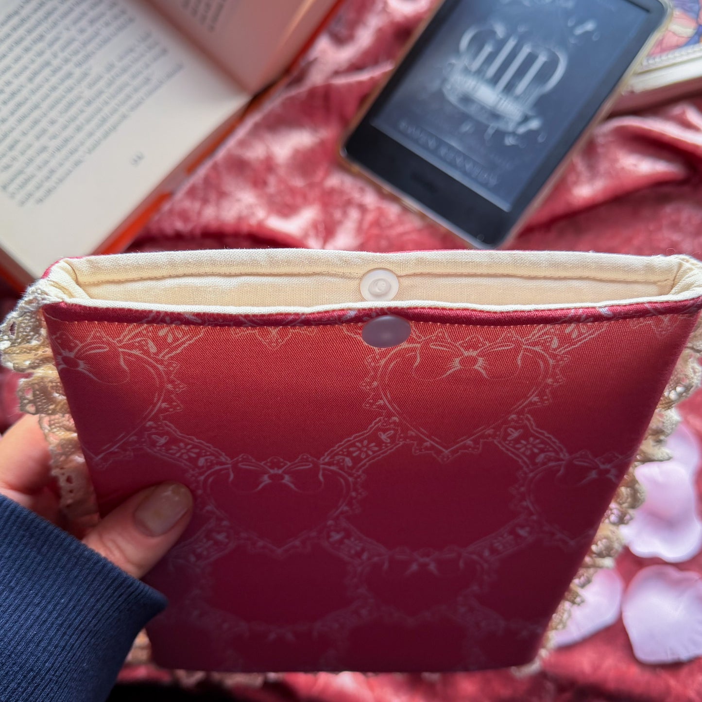 Coquette Lace Kindle Sleeve - Book Lover Gift