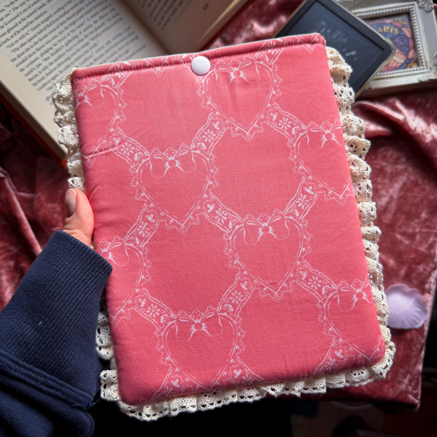 Coquette Lace Kindle Sleeve - Book Lover Gift