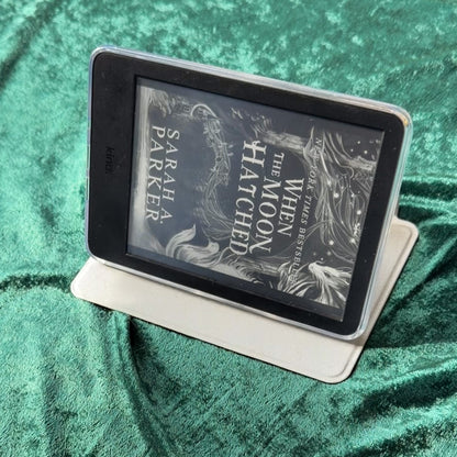 Swan Lake Magnetic Kindle Case