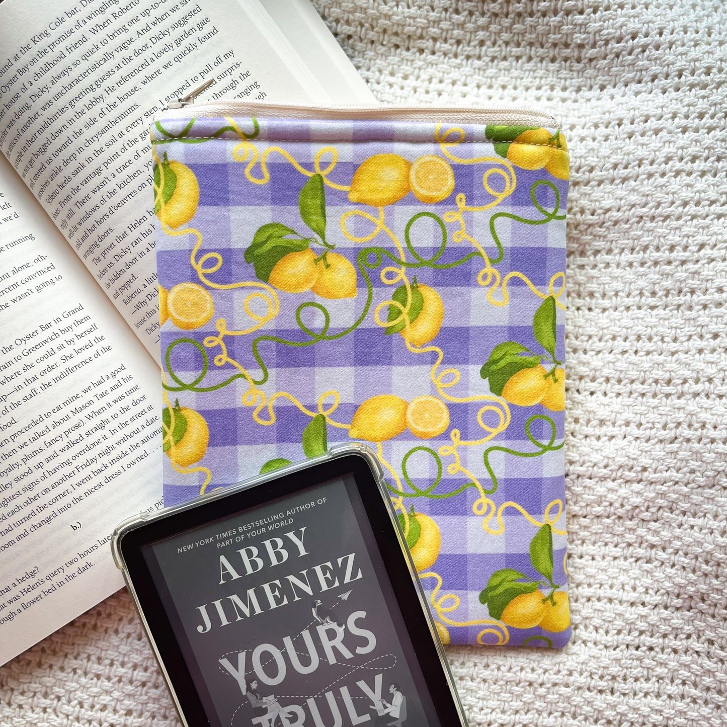 Sunny Lemons Summer - Kindle Sleeve w Zipper - Book Lover Gift