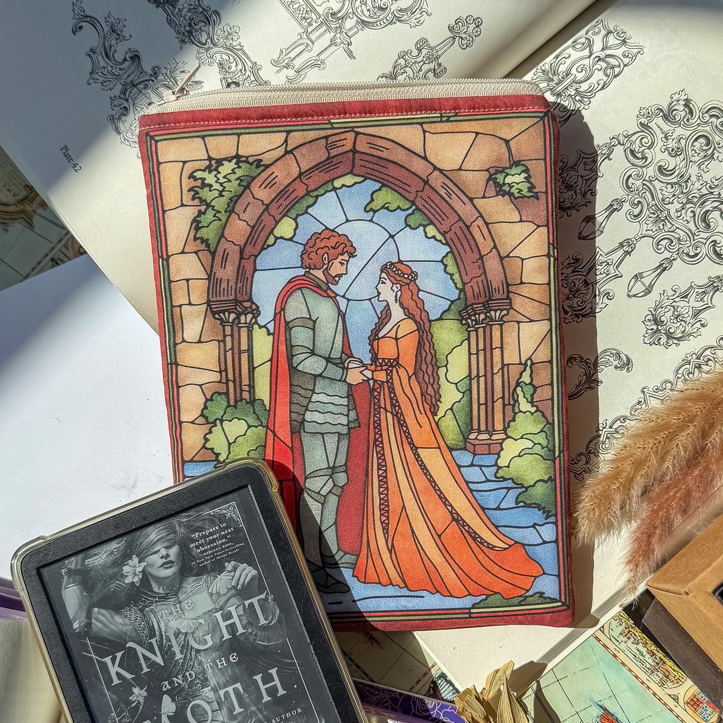 Medieval Romance Kindle Sleeve with Zipper - Book Lover Gift